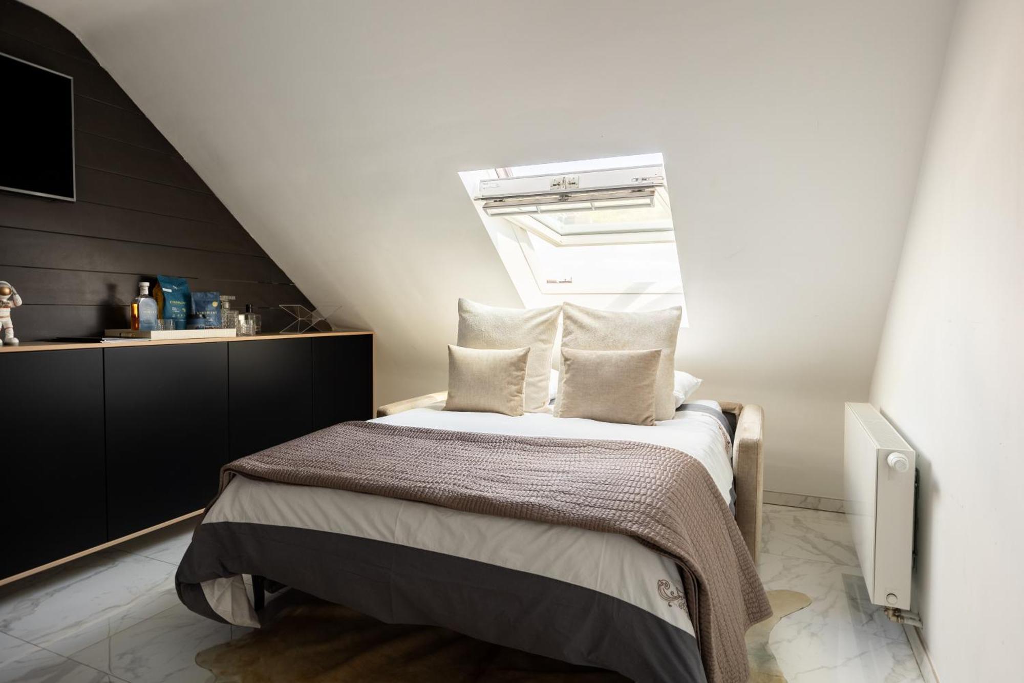 The Edgewater Suites - Riverside Namur Exterior foto